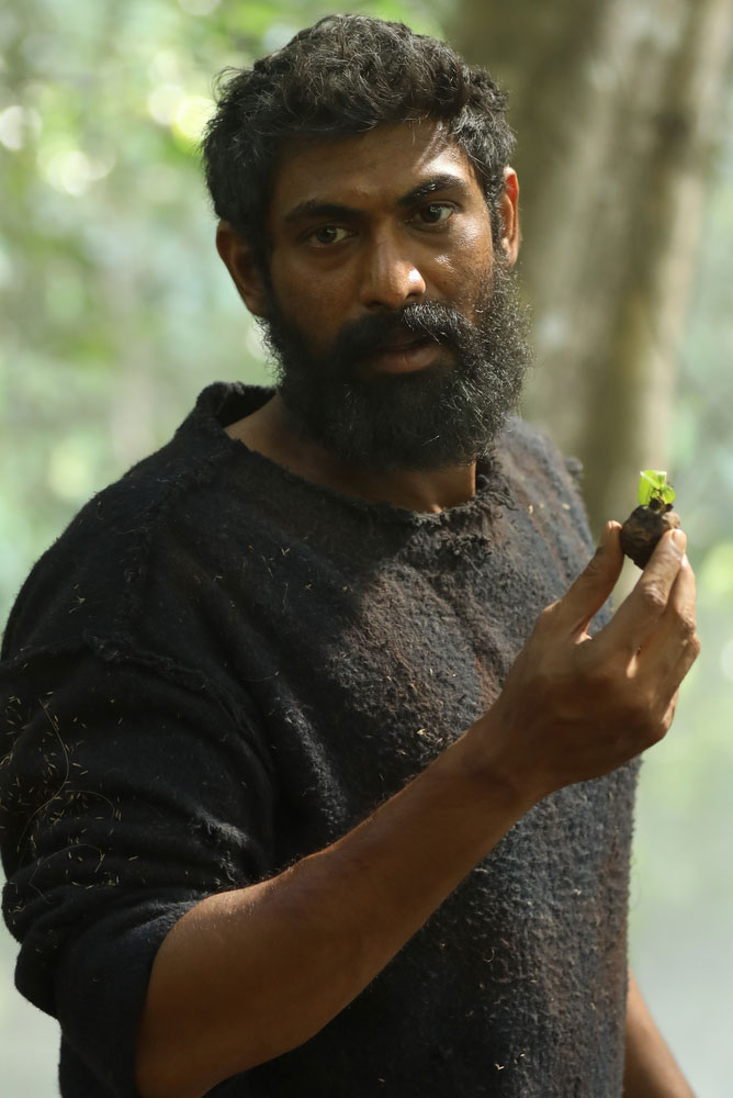 Kaadan / காடன் (2021)