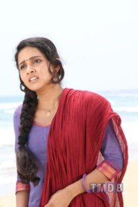 Ennamo Nadakkudhu (2014)