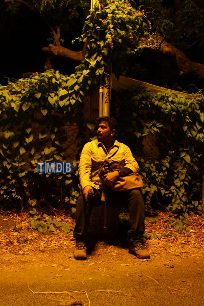 Onaiyum Aatukuttiyum (2013)