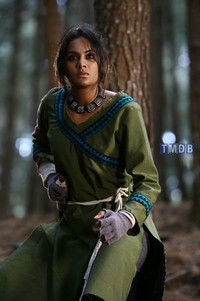 Sutta Kadhai (2013)