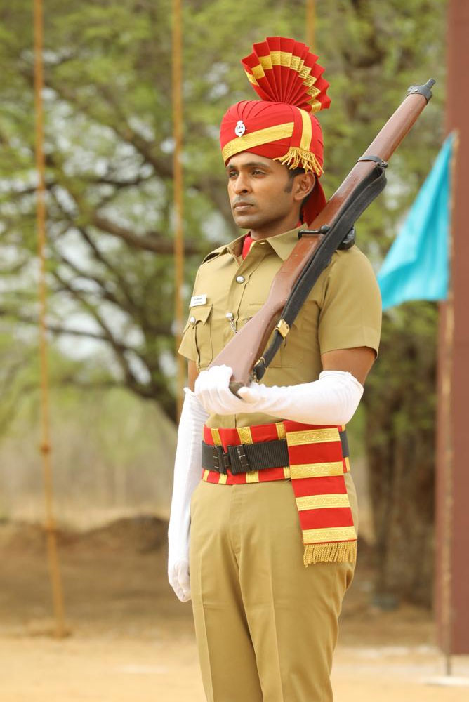 டாணாக்காரன் / Taanakkaran (2022)