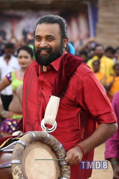 Tharai Thappattai / தாரை தப்பட்டை