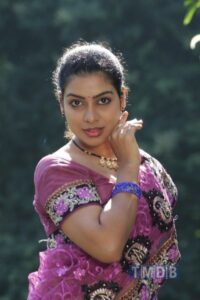 Thaavani Kaatru (2014)